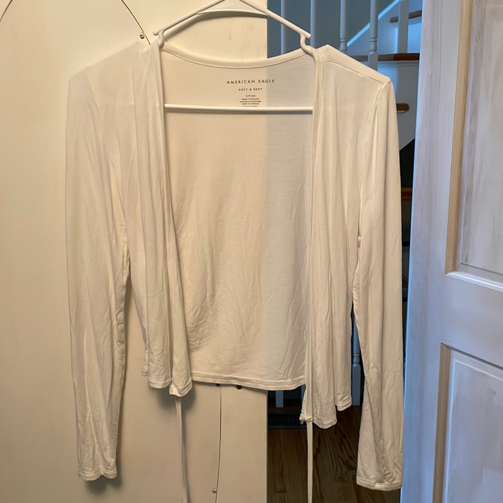 American eagle wrap tie crop top